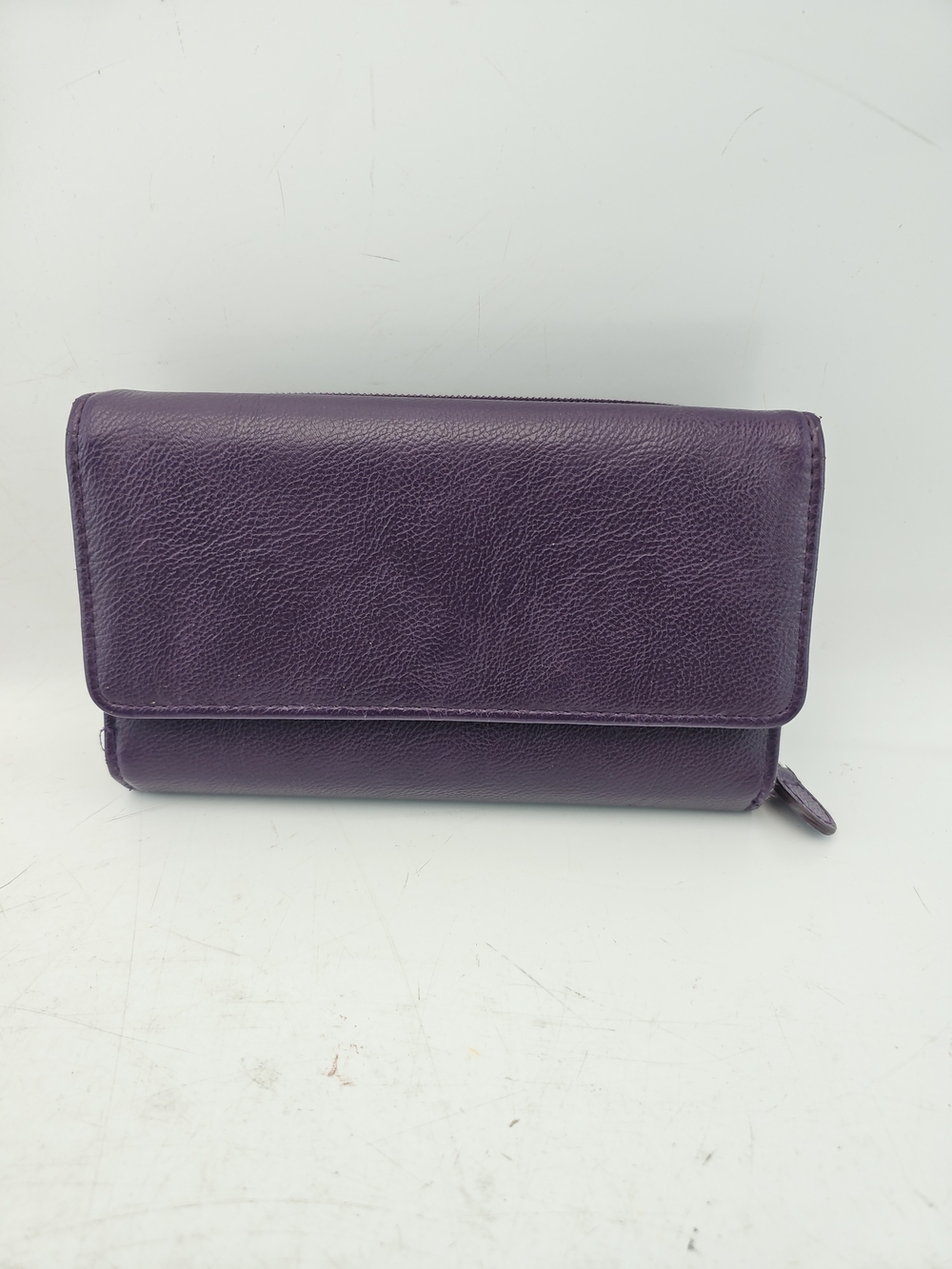 Stylish Purple Leather Zip-Around Wallet - Picture 2 of 6